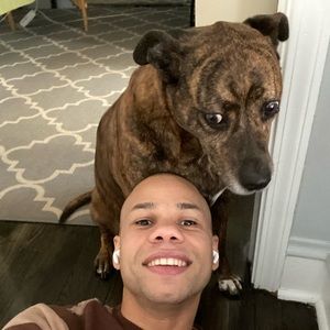 Meet your Posher, Luis